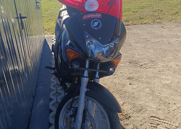 Grajewo ogłoszenia: Sprzedam motocykl Hondę Varadero 125 cm 2010 rok. Motocyklem...