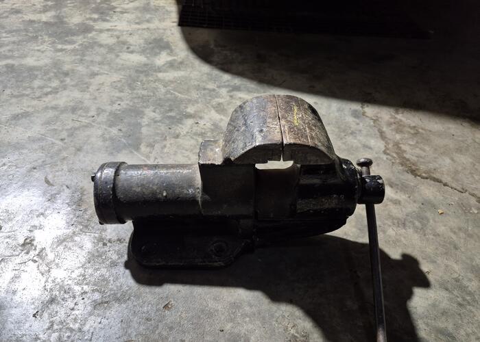 Grajewo ogłoszenia: Sprzedam imadło warszatatowe