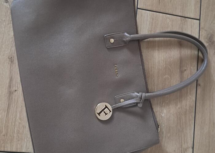 Grajewo ogłoszenia: Sprzedam skórzaną markową torebkę [furla] prawie nie używana.