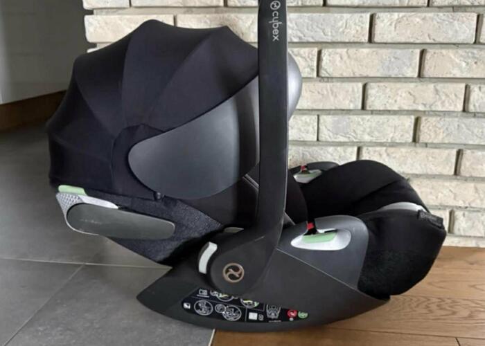 Grajewo ogłoszenia: Sprzedam fotelik, nosidełko do samochodu. Cena 450 zł. Stan...